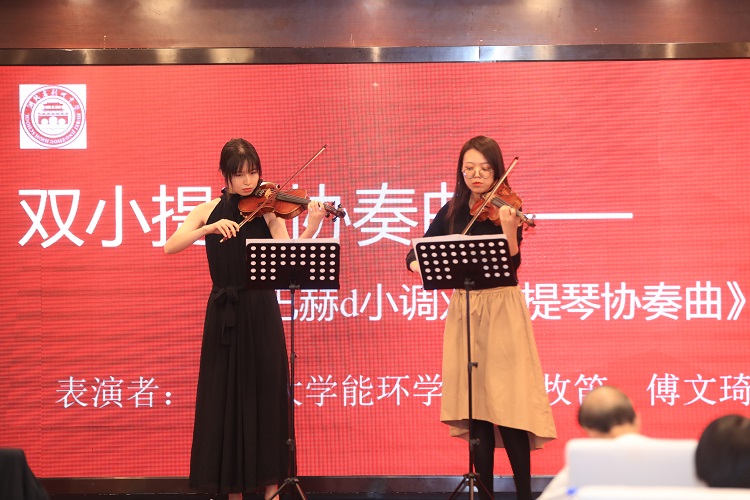 双小提琴协奏.JPG